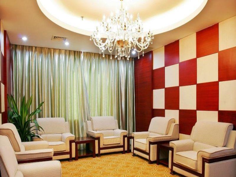 Crown International Hotel Чэнду Экстерьер фото